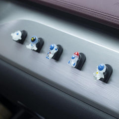 5pcs Astronaut Air Conditioner Outlet Clip Car Sticky Hooks