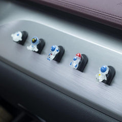 5pcs Astronaut Air Conditioner Outlet Clip Car Sticky Hooks