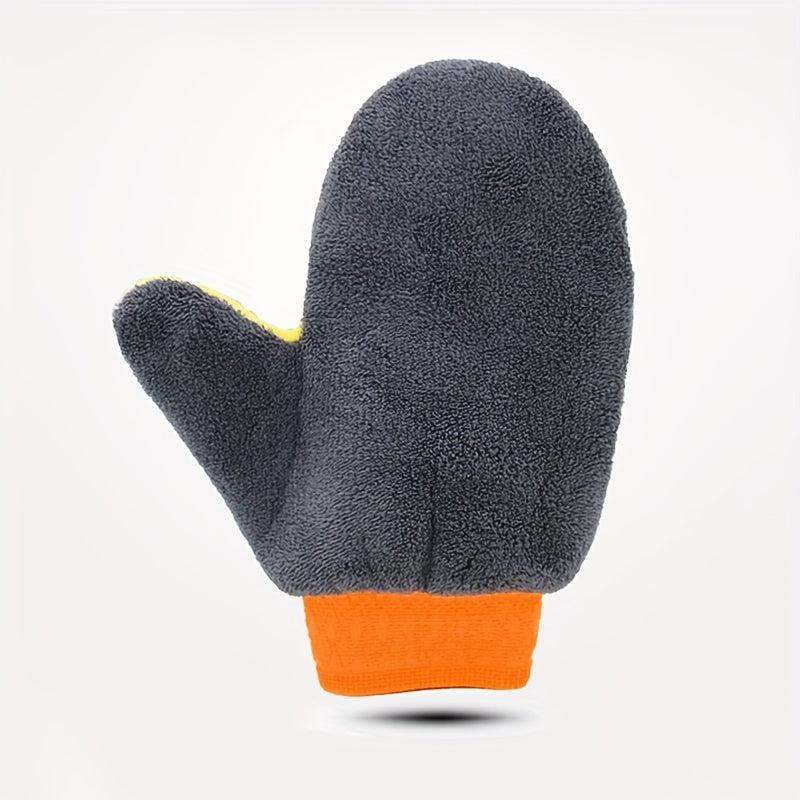Coral Velvet Bear Paw Car Wash Gloves for Automotive Cleaning