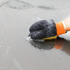 Coral Velvet Bear Paw Car Wash Gloves for Automotive Cleaning