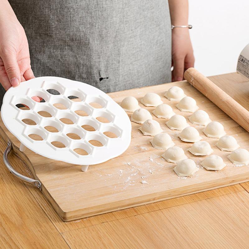 Kitchen Dough Press Ravioli Mold Dumpling Maker DIY Pasta Form