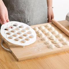 Kitchen Dough Press Ravioli Mold Dumpling Maker DIY Pasta Form
