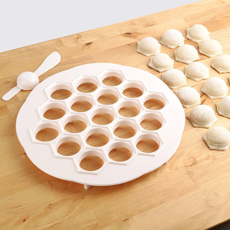 Kitchen Dough Press Ravioli Mold Dumpling Maker DIY Pasta Form