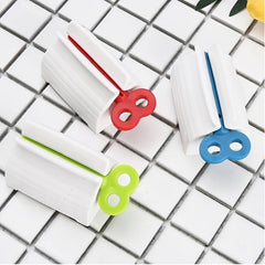 Set of 3 Automatic Toothpaste Squeezers for Lazy Man, Shampoo Press Included