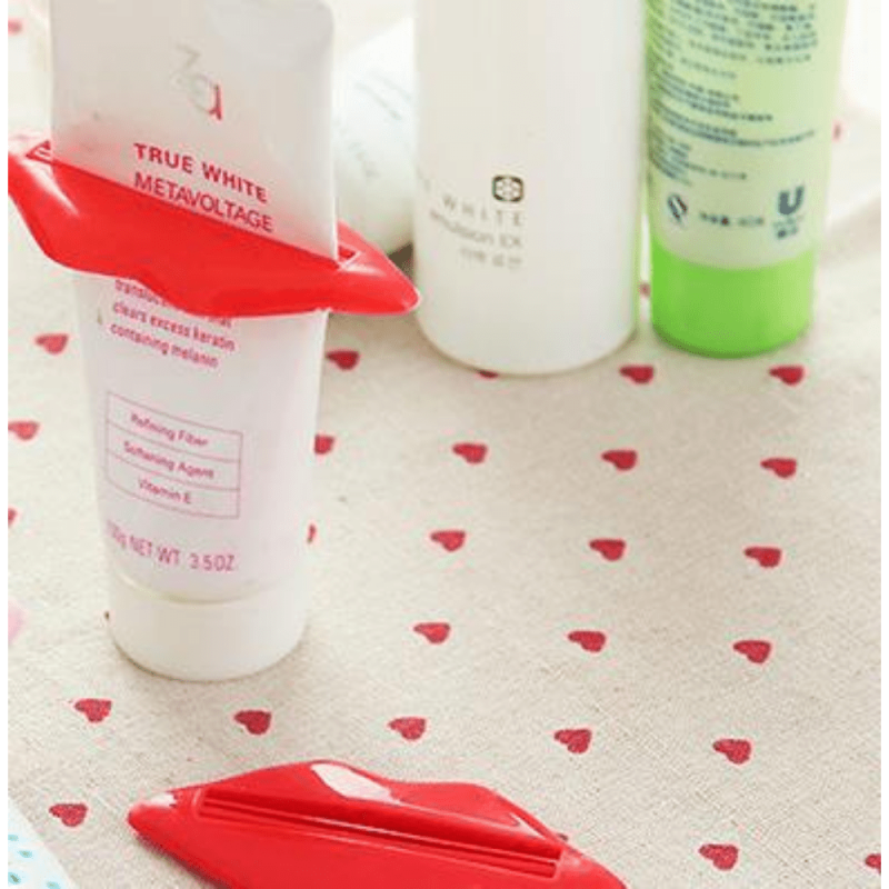 5Pcs PP Lip Squeeze Toothpaste Dispenser Cartoon Design Facial Cleanser