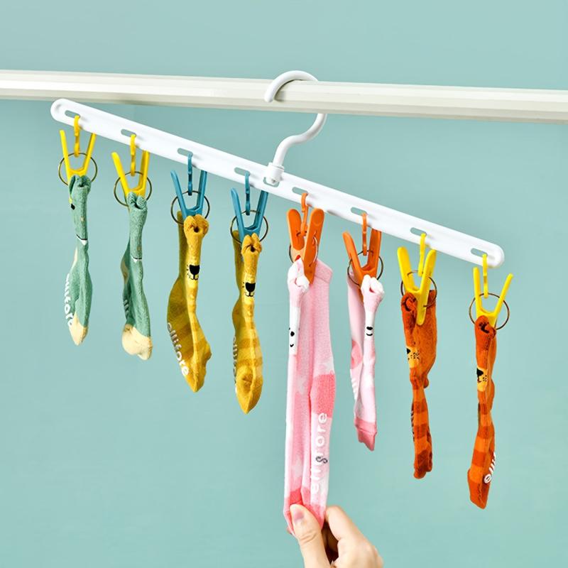 Multifunctional Clothes Hanger With 8 Rotatable Clips