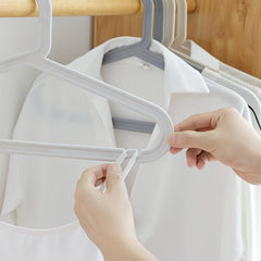 5pcs Traceless Drying Clothes Hanger Plastic Clothing Store Hanger