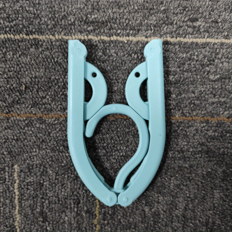 Foldable Travel Hangers Non Slip Lightweight Portable Folding Hanger
