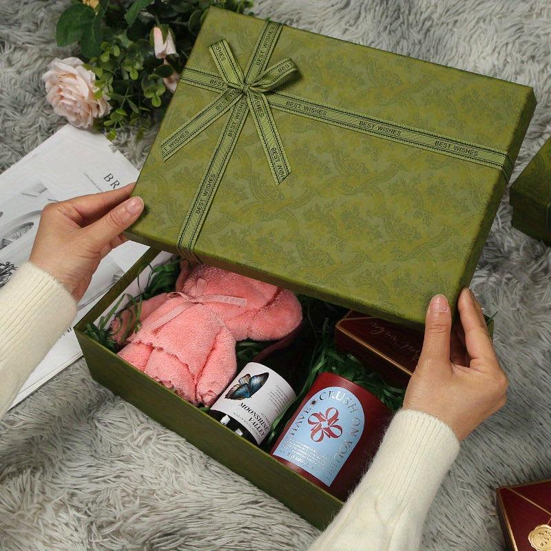 Retro Green Birthday Packaging Box with Bow