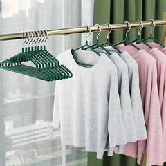 8pcs Dark Green Anti Slip Hangers for Clothes Shops