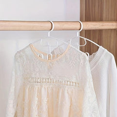 Large Wavy Clothes Hangers Non-slip Plastic Multifunctional Household Hangers