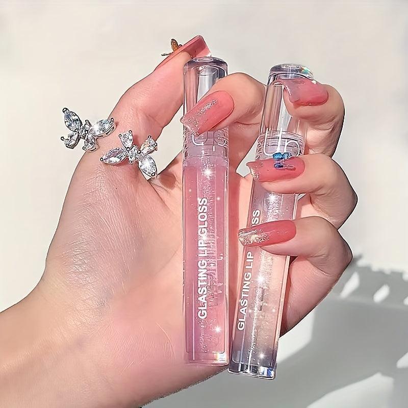 Shimmering Lip Gloss with Plumping Effect