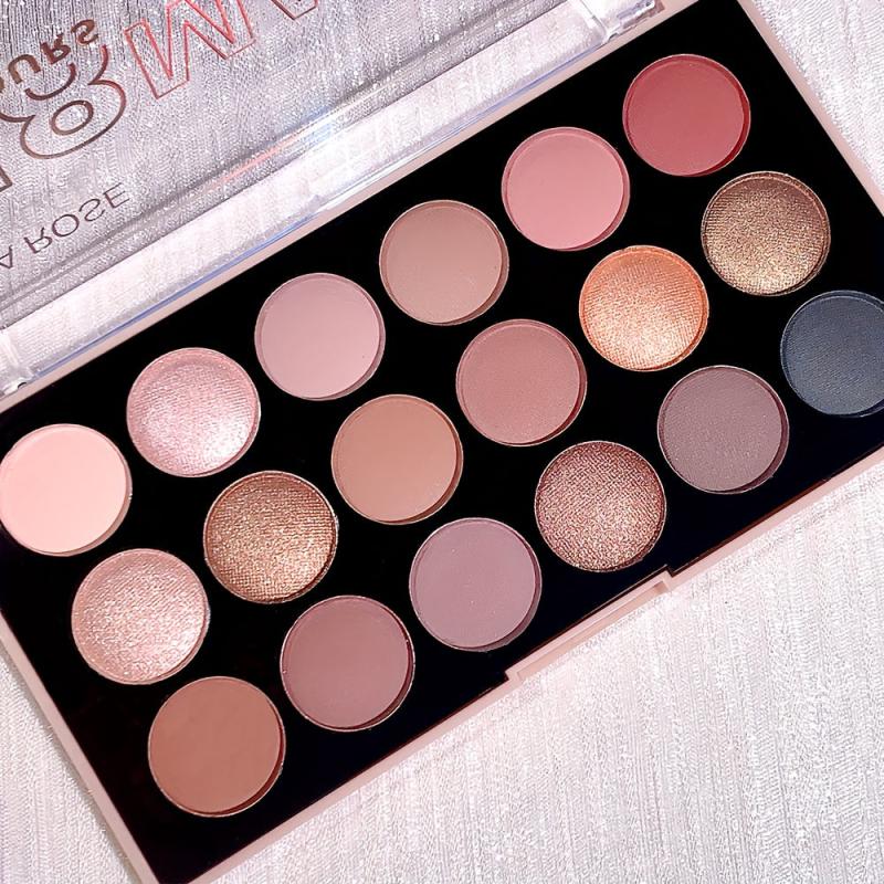 18 Colors Eyeshadow Palette Pearly Shimmer Matte Finish Waterproof Sweat Proof
