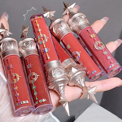 Hydrating Lip Gloss with Lustrous Shine and Long Lasting Wear