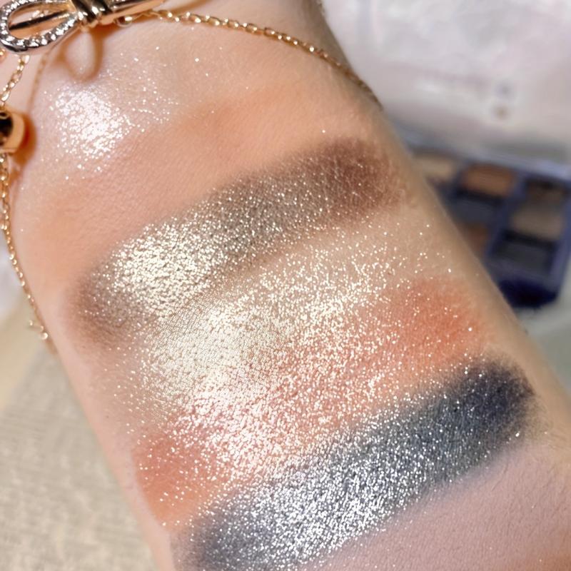 Long Lasting Sparkling Eyeshadow Palette with Natural Ingredients
