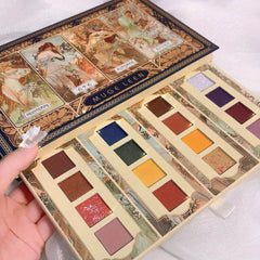 Retro Court Style Eyeshadow Palette Earth Daily Makeup Set