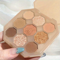 9-Color Eyeshadow Palette for Brightening Eyes