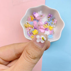 50Pcs Mini Bee Flowers Nail Charms Resin Nail Art Accessories