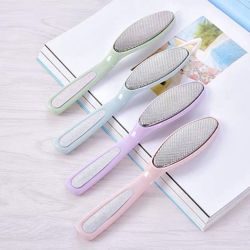 Double Ended Toe Scrubber for Smooth Feet - Ideal for Home Pedicures