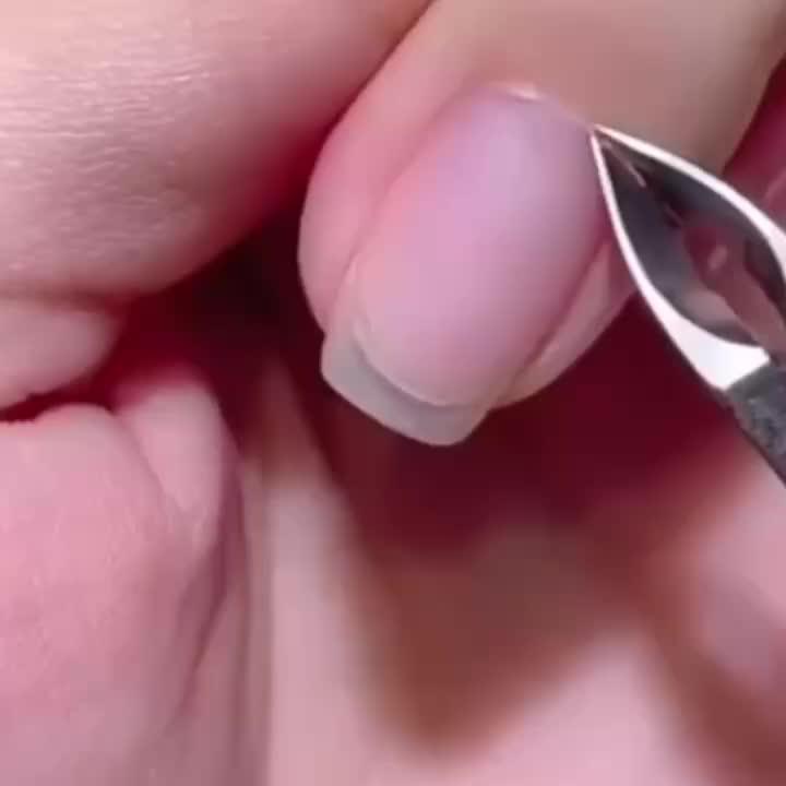 Stainless Steel Dead Skin Remover Scissors for Nail Art