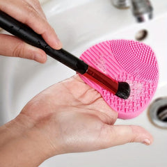 Silicone Makeup Brush Cleaner Pad Box - Wet and Dry Make Up Tools