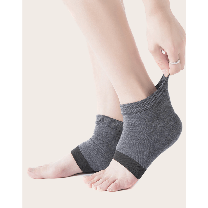 Moisturizing Gel Heel Socks for Dry Skin Care Dark Gray