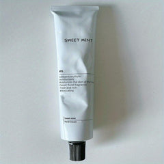 Moisturizing Hand Cream for Dry Hands in Winter and Fall