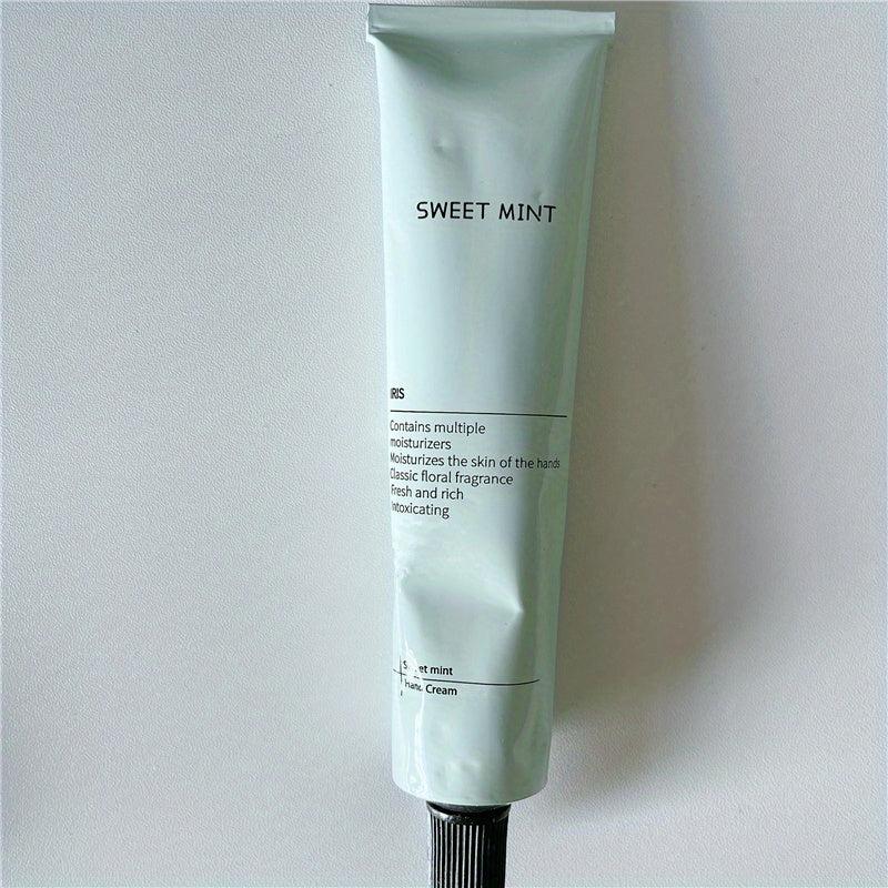 Moisturizing Hand Cream for Dry Hands in Winter and Fall