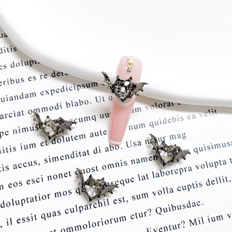 10pcs Halloween Bat Nail Art Charms Heart Shape Rhinestone 3D Bat Nail Gem