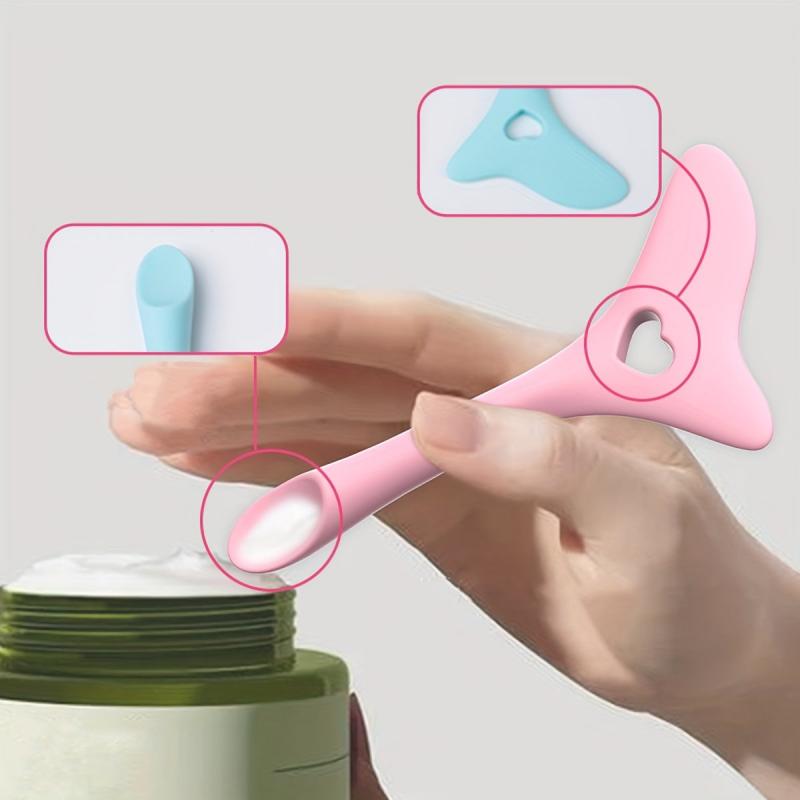 2PCS Eyeliner Stencils Wing Tips Cat Eyeliner Silicone Tool