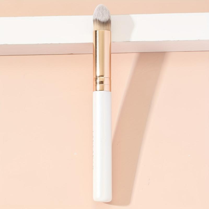Slanted Face Makeup Brush Concealer Multifunctional Tool