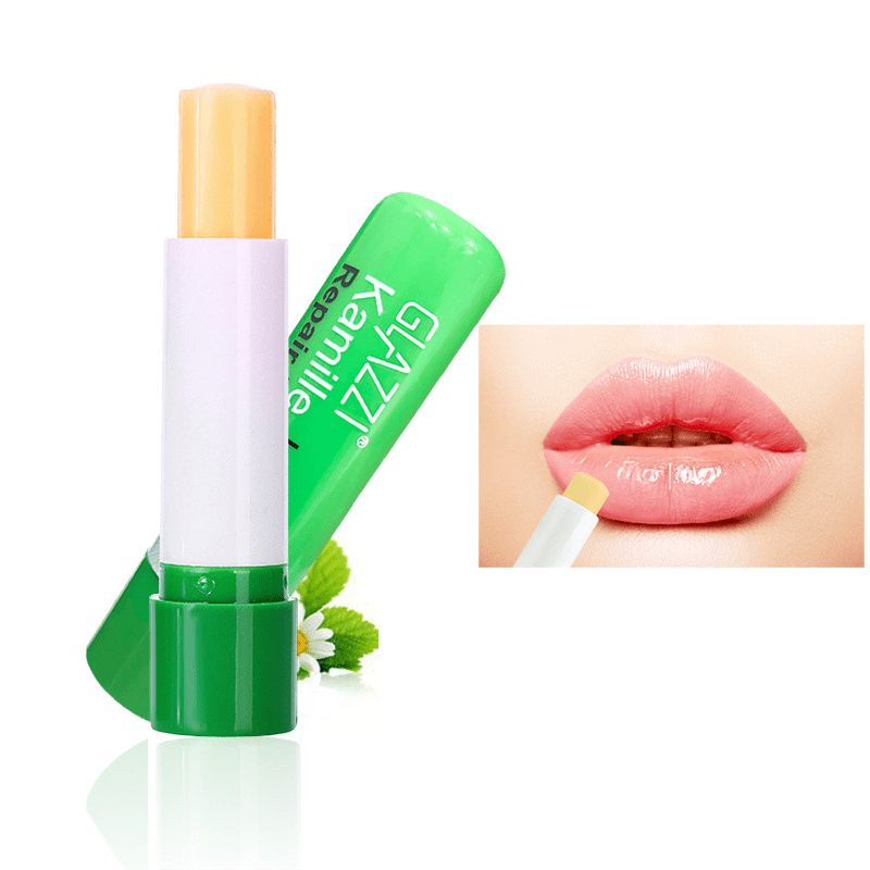 Chamomile Lip Balm for Moisturizing Lips in Autumn & Winter