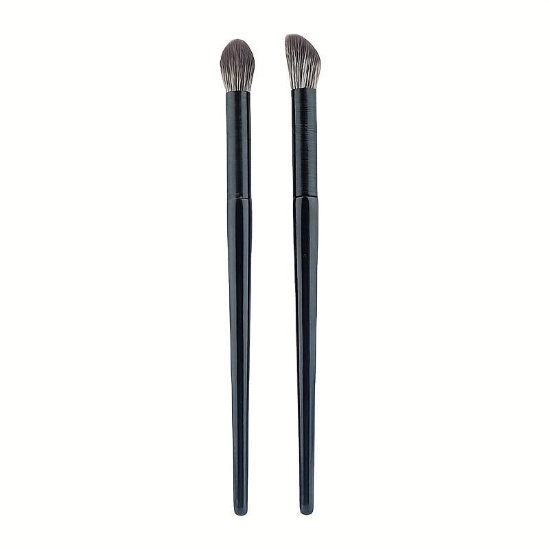 Angled Nose Shadow Brush for Contouring & Highlighting