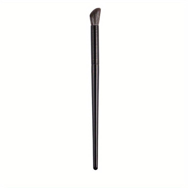 Angled Nose Shadow Brush for Contouring & Highlighting