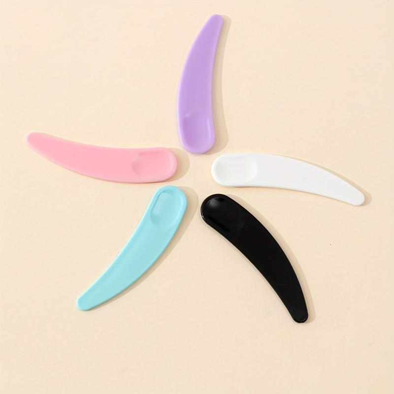 50pcs Cosmetic Spatula Curved Scoop Makeup Cream Spoon Eye Cream Stick