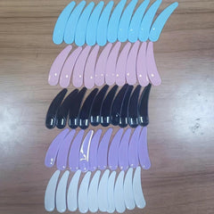 50pcs Cosmetic Spatula Curved Scoop Makeup Cream Spoon Eye Cream Stick