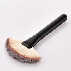 Fan Makeup Brush Highlighter Blush Bronzer Cheekbones Brush
