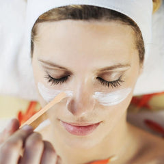 200 Natural Wood Eyebrow Wax Sticks - Gentle and Easy-to-Use for Hair Removal