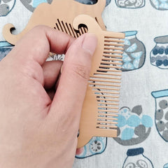 1PC Beard Comb Anti Static And Unentangled With Beard Shape