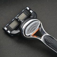 Classic 6 Layer Manual Razor Set with 4 Refills