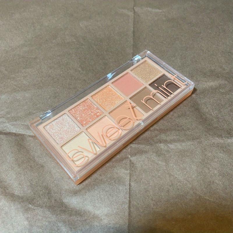 Eyeshadows Pearlescent Matte Shimmering Student Makeup