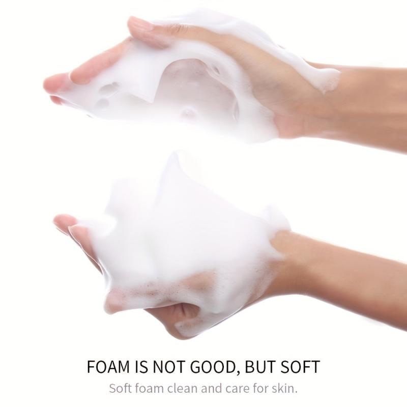 Hydrating Facial Cleanser with Hyaluronic Acid