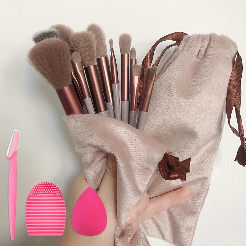 Professional Makeup Brush Set - Essential Beauty Tools for Flawless Look