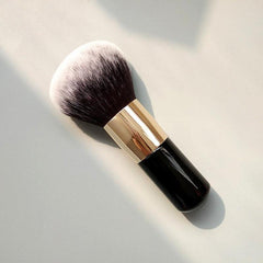 Synthetic Bristle Powder Makeup Brush for Blush Bronzer & Powder Face