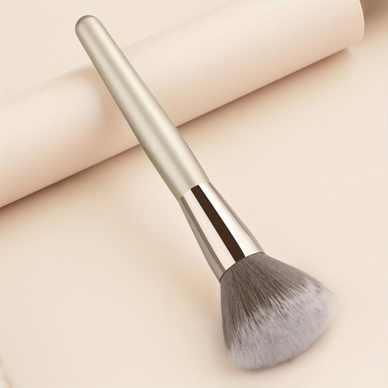 Large Loose Powder Makeup Brush for Blush and Foundation
