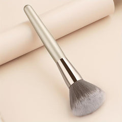 Large Loose Powder Makeup Brush for Blush and Foundation