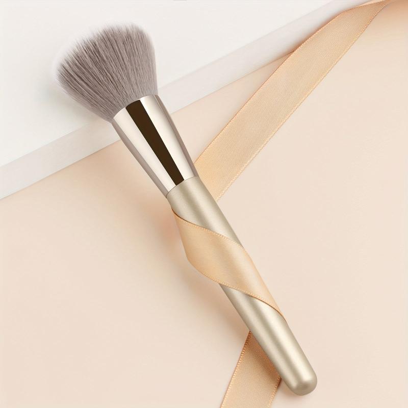 Large Loose Powder Makeup Brush for Blush and Foundation