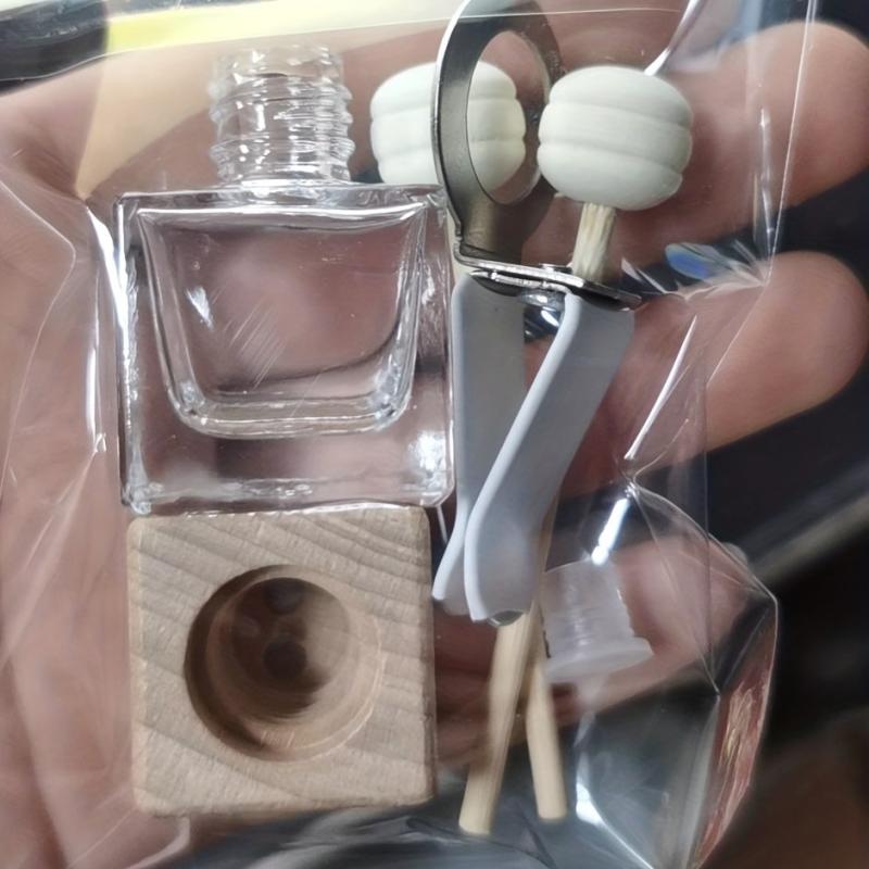 Heart Shape Car Aromatherapy Bottle 6ML Square Glass Perfume Bottle for Car