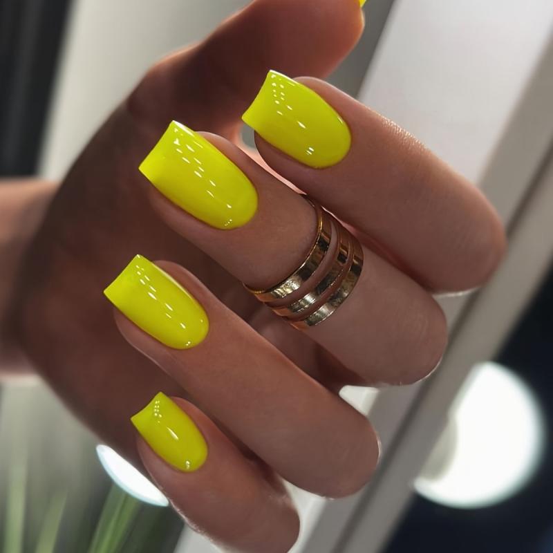 24pcs Yellow Short Square Press Nails Gloss