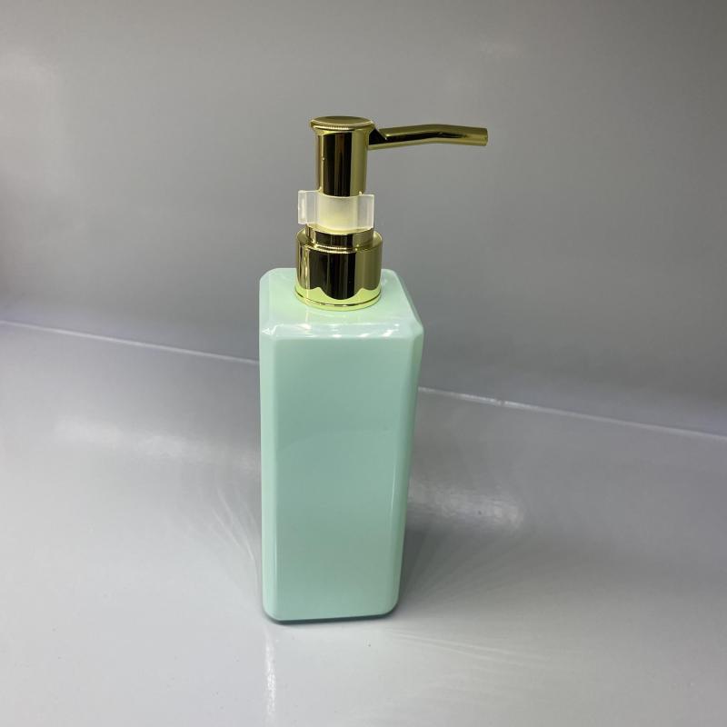 250ml Candy Pump Dispenser Bottle for Bathing Essentials